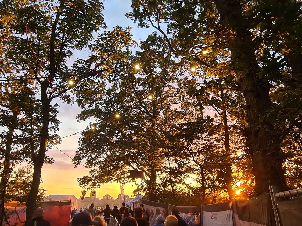 Dagens billede: Solen går ned over Wonderfestiwall Dagens billede: Solen går ned over Wonderfestiwall