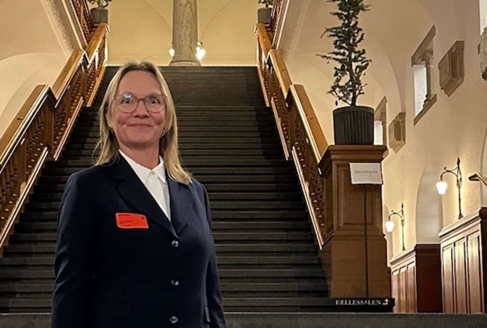 Christine levede med partnervold � nu fort�ller hun alt i tre b�ger