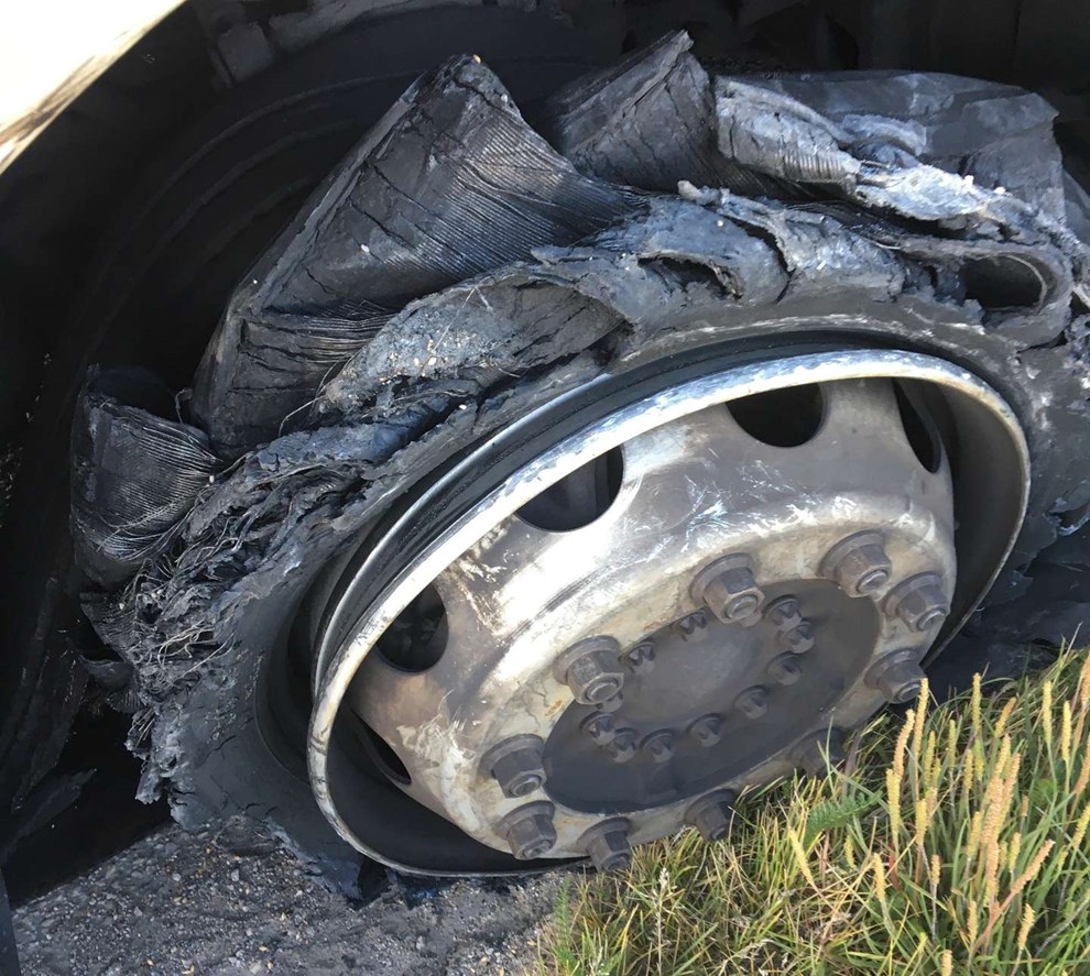 Ekspresbus ramt af sj�lden punktering