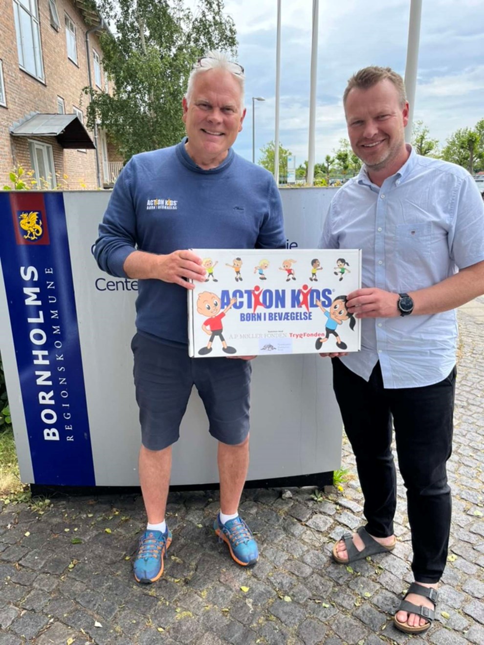 Brnehavebrn sendes p rumrejse og zoosafari 