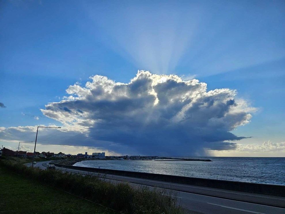 Dagens billede: Regnsky over Rønne Dagens billede: Regnsky over Rønne