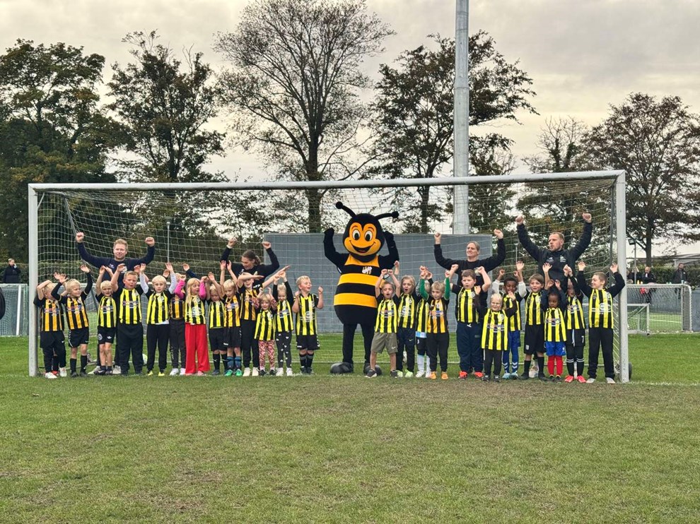 Aakirkeby har fet ny maskot