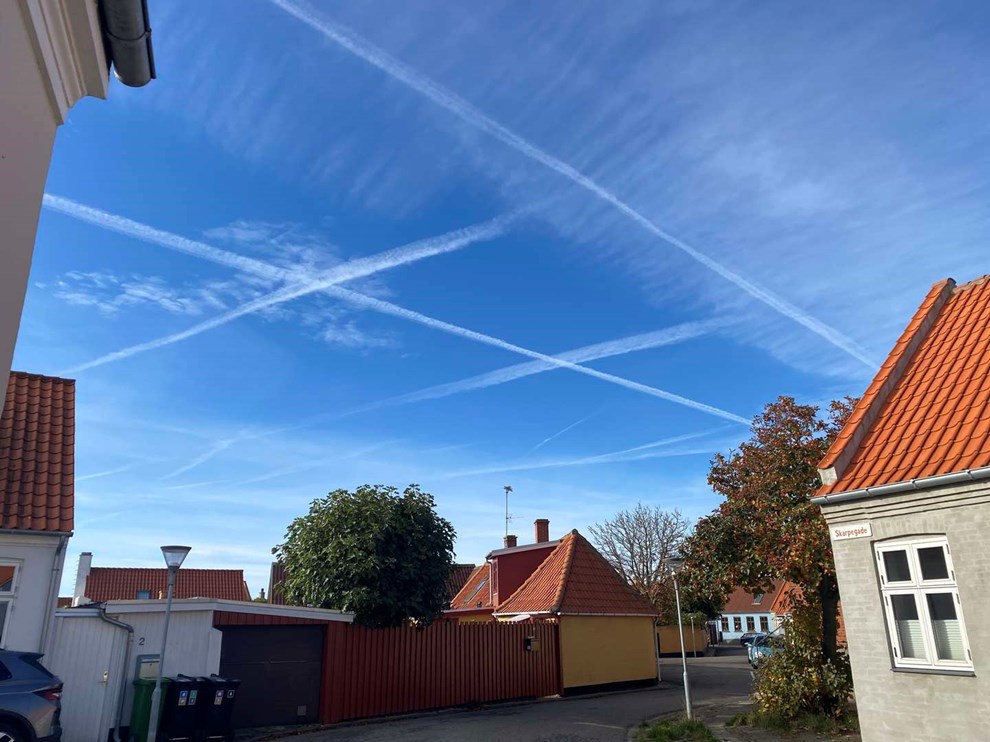 Dagens billede: Himlen med fine firkanter på Dagens billede: Himlen med fine firkanter på