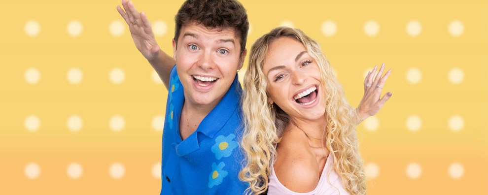 Jasmin Lind besøger barndomsøen med stort show Jasmin Lind besøger barndomsøen med stort show