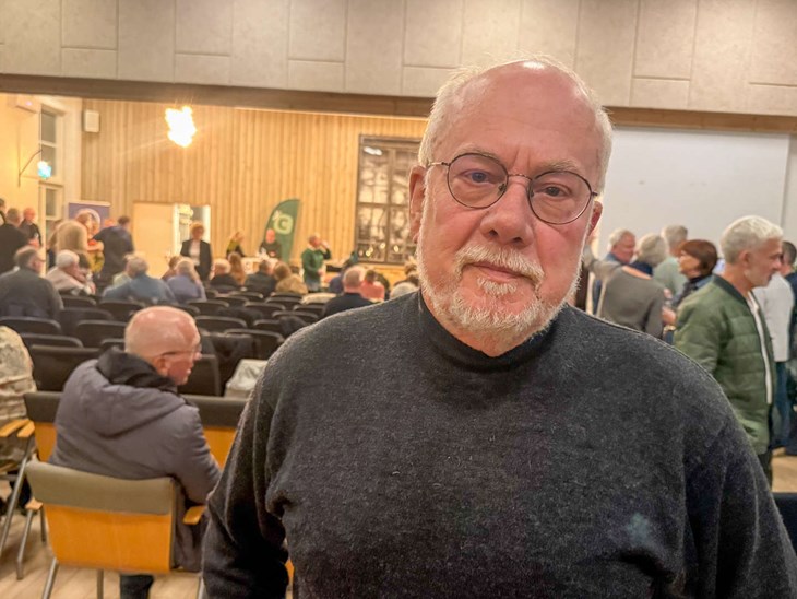 74-&aring;rige Kim T&oslash;rnstr&oslash;m mener, at det sl&oslash;ve tempo skyldes politikere, der bygger luftkasteller, men ikke f&aring;r f&oslash;rt tingene til d&oslash;rs. Foto: Sarah Thun Kristensen