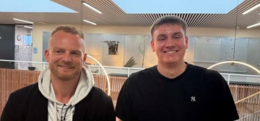 Unge gør klar til deres første kryds