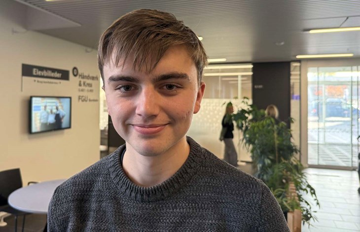 Laurits Koch Lund-Tholander p&aring; 18 &aring;r gl&aelig;der sig til at rykke statistikken p&aring; valgdeltagelsen for unge. Foto: Frida Flinch