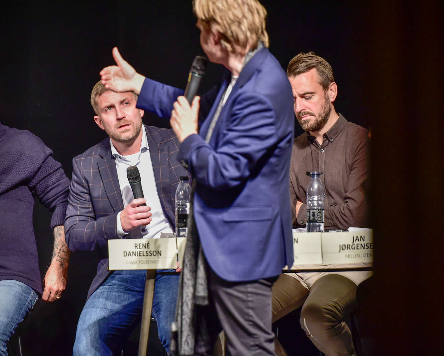 René Danielsson (DF) og Søren Brenøe (Radikale) sad ved siden af hinanden, men det afholdt ikke sidstnævnte fra at komme med en stikpille til formanden for social- og sundhedsudvalget. Foto: Jesper Gynther