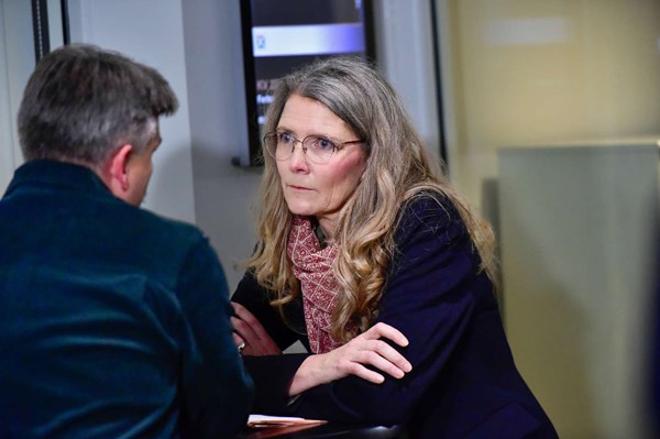 Trods knuste dr�mme: Vil sidde perioden ud