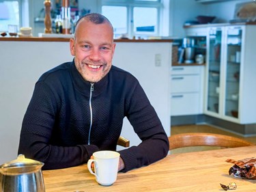 'Folk siger, det er synd for mig'. Men for Tolstrup er sandheden en anden