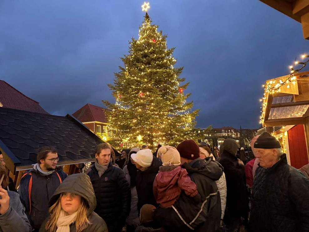 Snart tndes julelysene over hele en