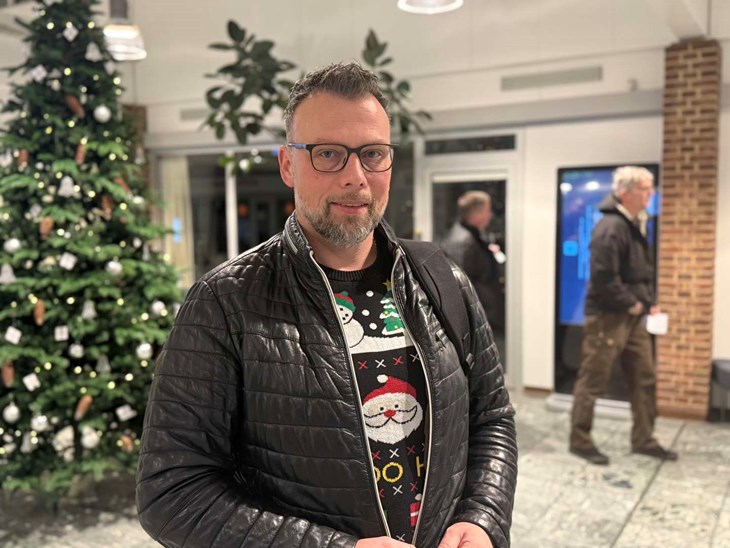 Stefan Thunberg mener, at det kan holde nogle fra at flytte til Bornholm - eller f&aring; folk til at flytte v&aelig;k - n&aring;r der kommer d&aring;rligere forbindelse til K&oslash;benhavn. Foto: Martin S&oslash;ndergaard Jensen