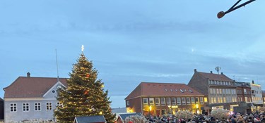 Så blev træet tændt