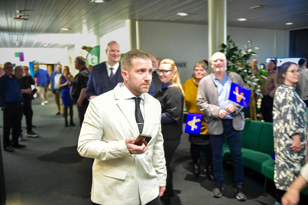 René Danielsson trækker sig som kandidat René Danielsson trækker sig som kandidat