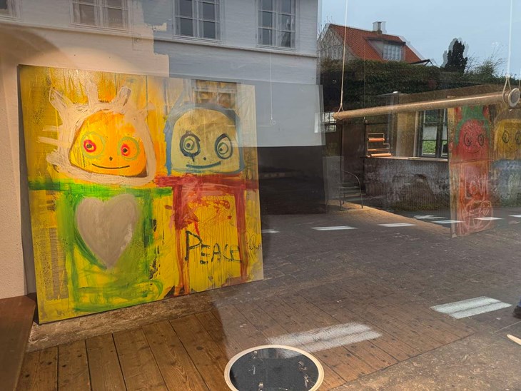 Poul Pavas velkendte streg midt i Gudhjem. Privat foto
