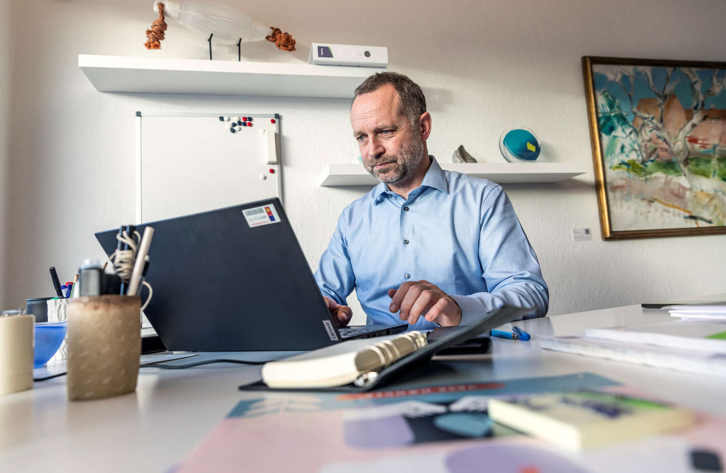 Første arbejdsdag som borgmester. Trøst skal lige lære alt det nye at kende.