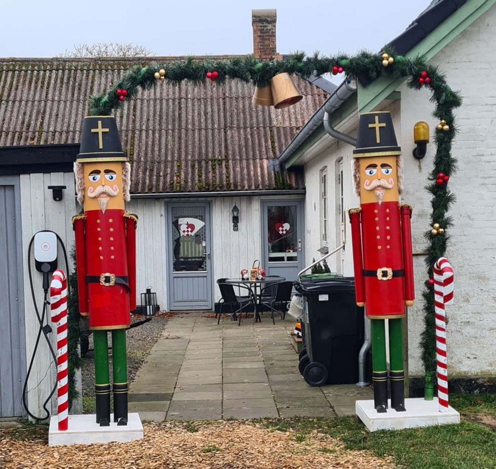 Dagens billede: Nddeknkkerne er kommet til Kirkemarksvej