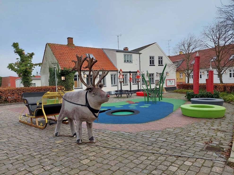 Dagens billede: Klar til julehygge for b�rn i Aakirkeby