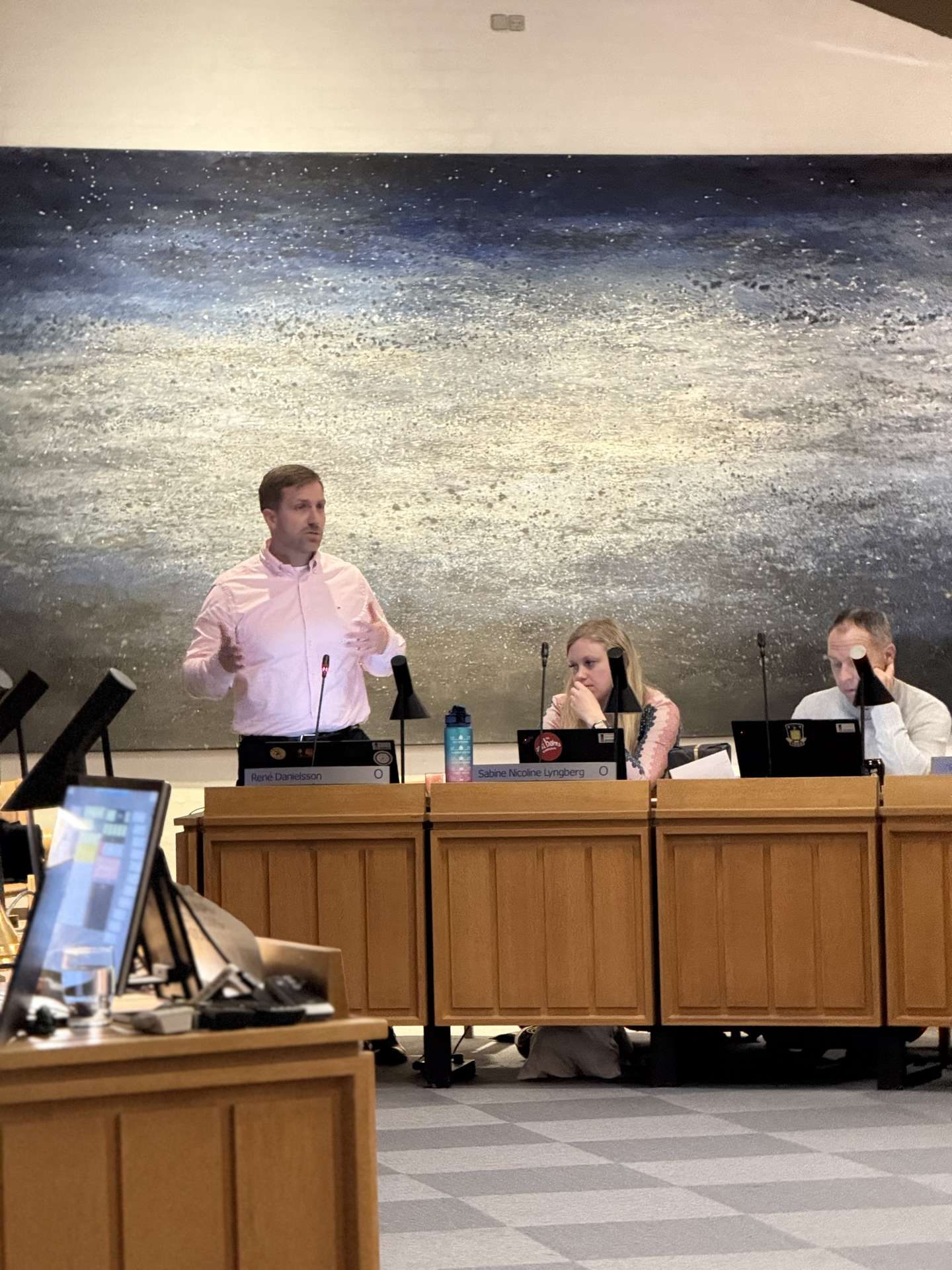 Et velkendt syn. René Danielsson tager ordet. Foto: Jesper Dollerup Merved