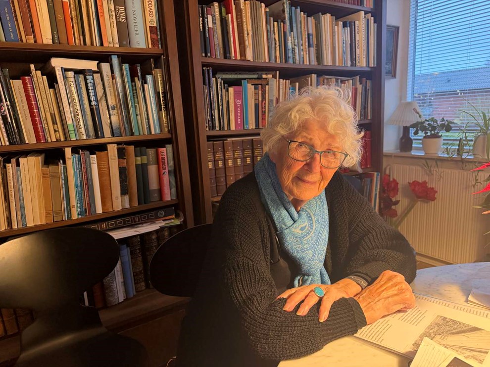 Ella har noget, hun skal finde ud af, f�r hun d�r