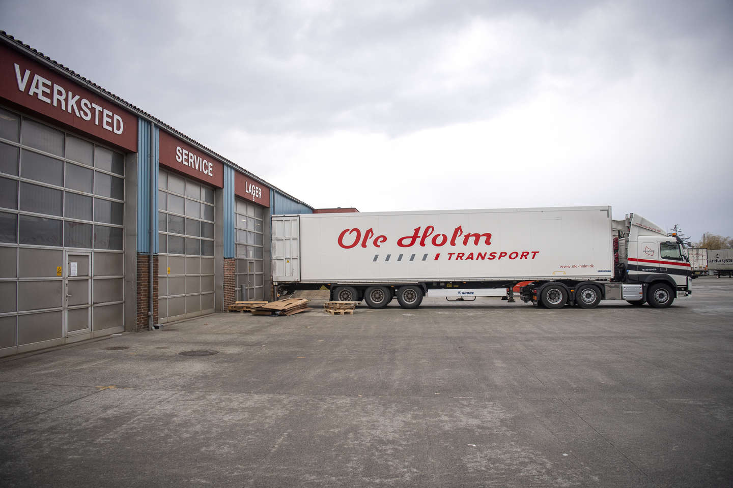 Ny ejer vil beholde �nden p� Ole Holm