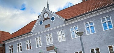 55-årig holder jul i fængsel: Havde to pistoler i bilen