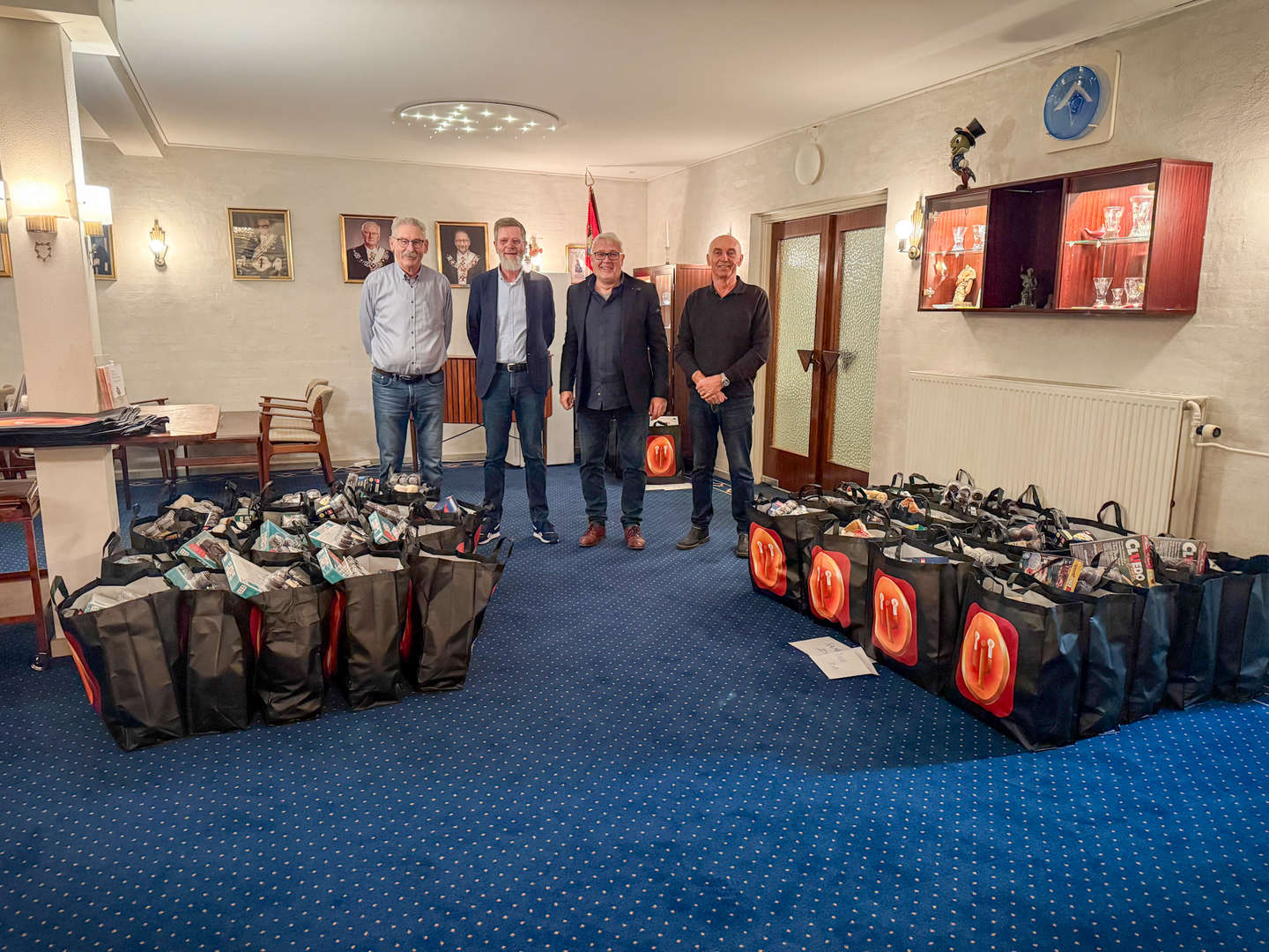 Loge dropper hemmelighed