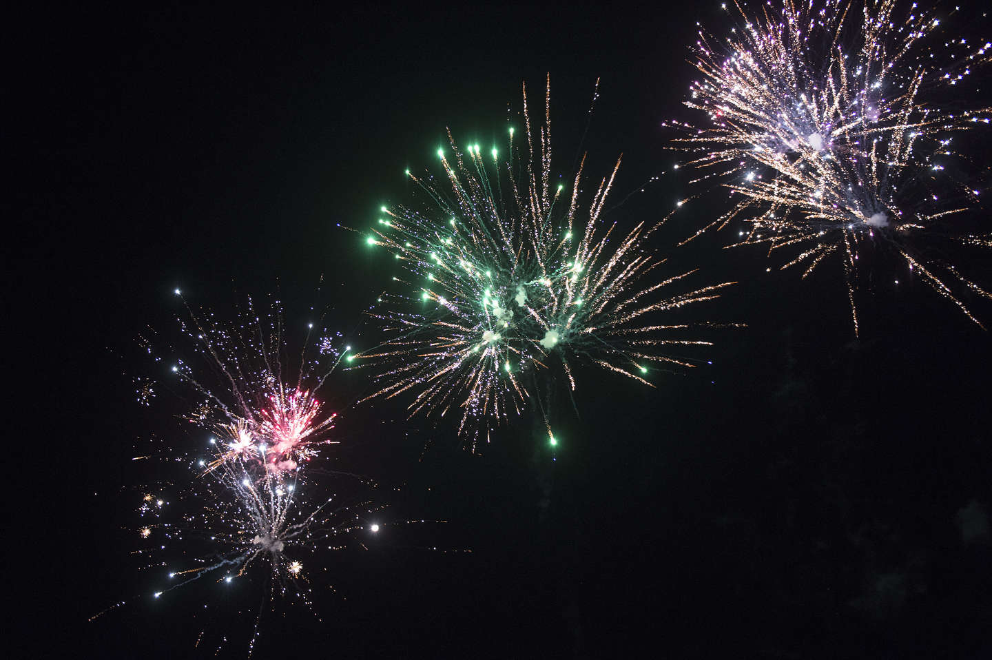 Vi fyrer kun af til nyt�r