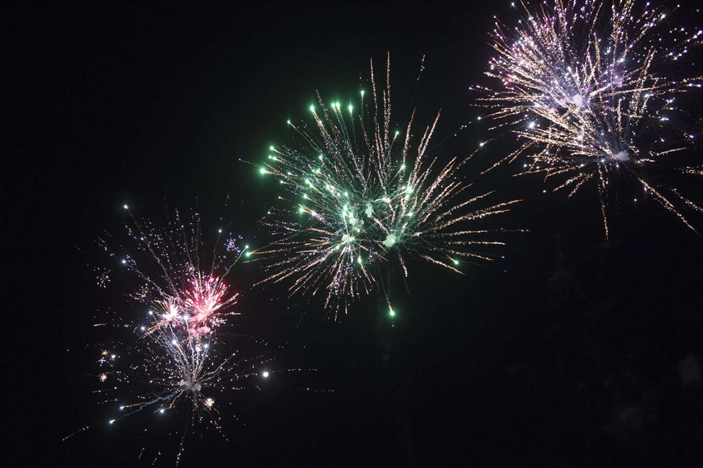 Vi fyrer kun af til nyt�r