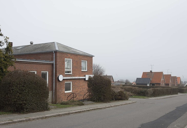 Det tidligere Bornholms Andelsvaskeri i Allinge er et af de steder, hvor der er konstateret jordforurening. Arkivfoto: Allan Rieck