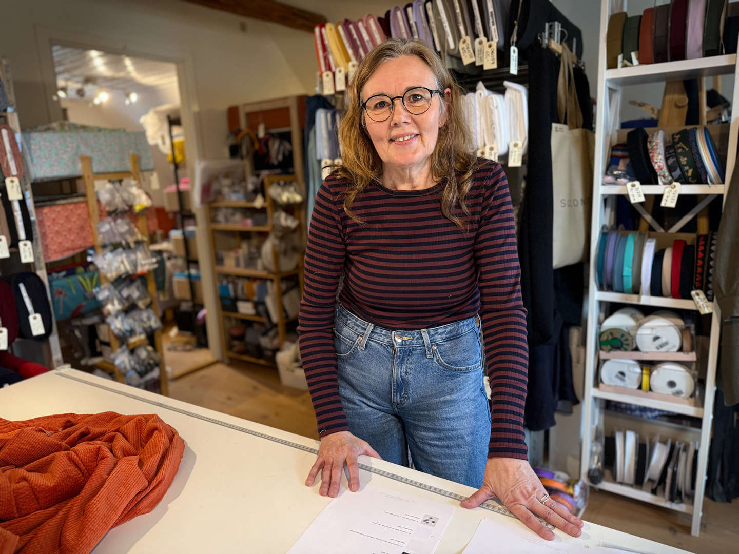 F�rtidspensionist har succes med virksomhed: 'Nu har jeg r�d til at bes�ge b�rneb�rnene'