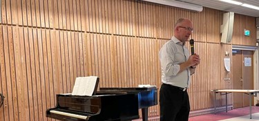 En anderledes aften – men han kunne godt alene