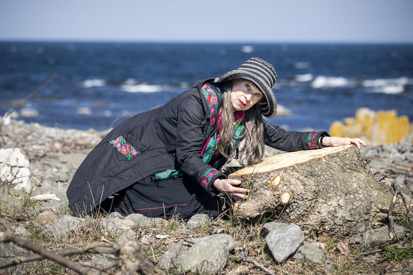 Her skulle hun slappe af: 'Men jeg kan ikke lade v�re med at blande mig'