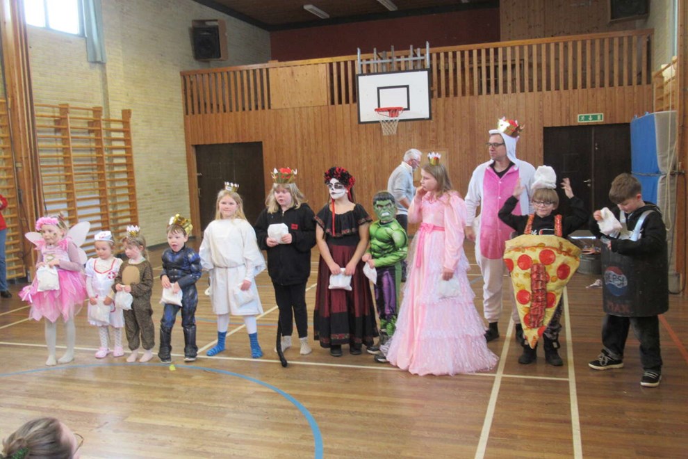 Konger og dronninger festede i multihus