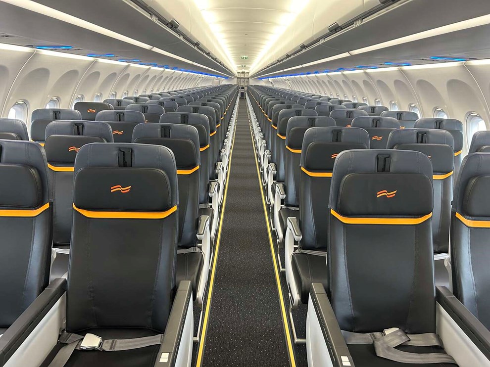 Årets første afgang: Største fly nogensinde Årets første afgang: Største fly nogensinde