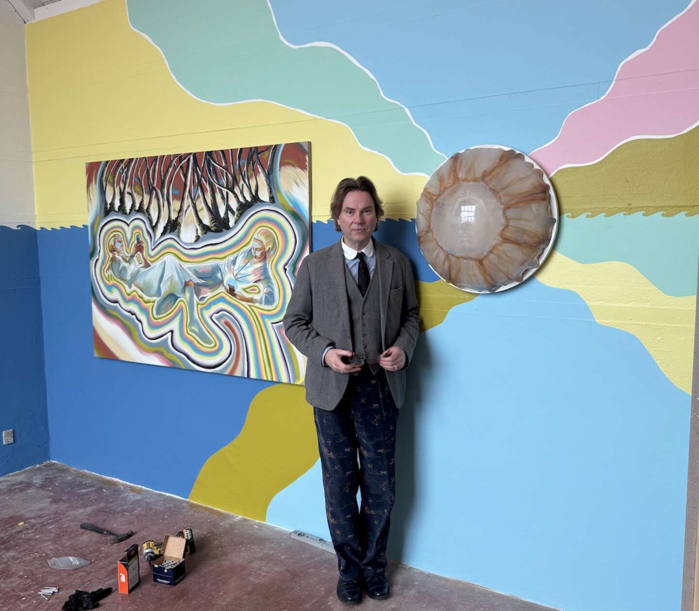 En brandmand p� spil hos Oluf H�st