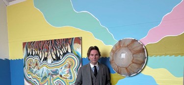 En brandmand på spil hos Oluf Høst