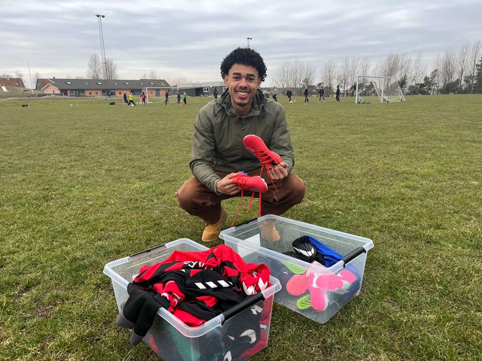 Fik knude i maven under familiebesøg: Nu gør Thomas noget ved sagen Fik knude i maven under familiebesøg: Nu gør Thomas noget ved sagen