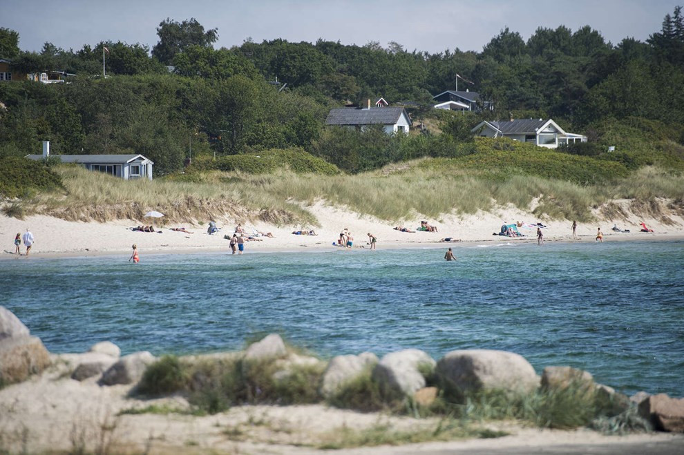 �get milit�r aktivitet: Sommerhus-ejere vil s�lge
