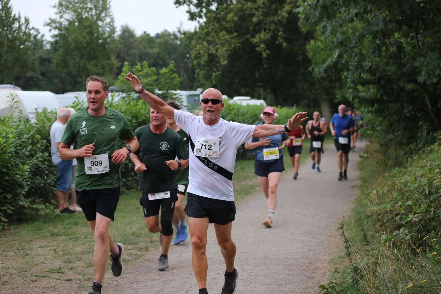 Fuldt hus � men ikke fuld opbakning