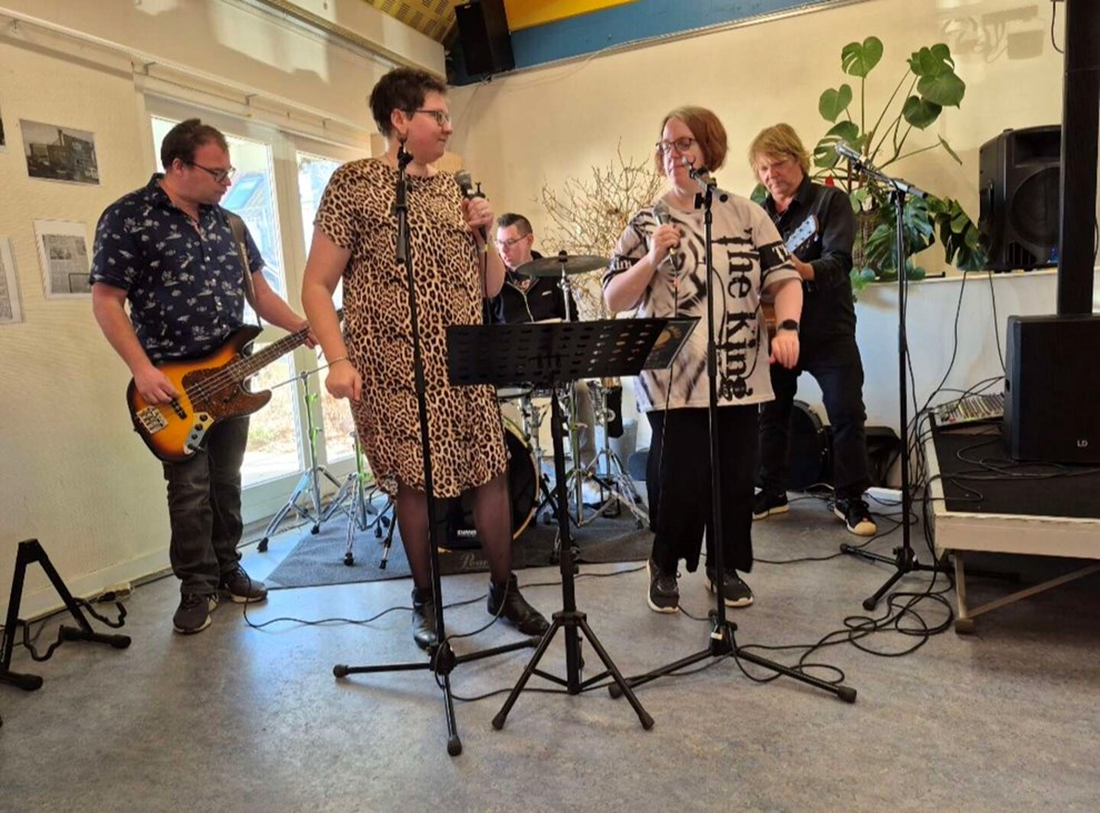 P�skefest i Vennepunktet: Musik, historie og f�llesskab