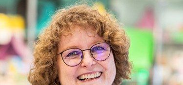 Kaas: Send et smil tilbage til de søde kassedamer