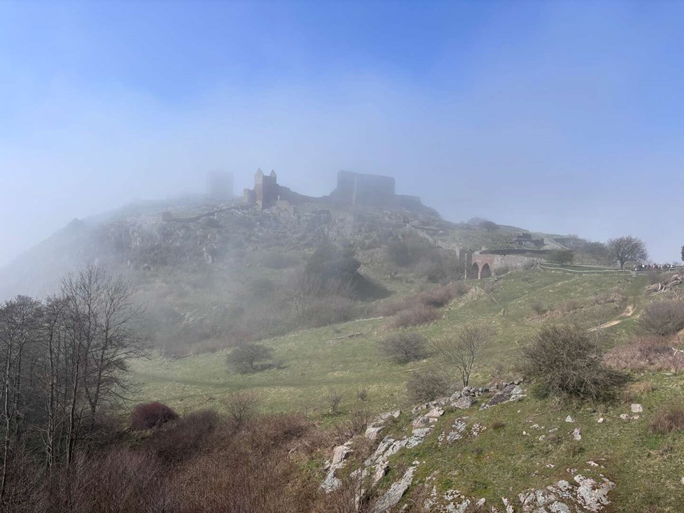 Dagens billede: N�r t�gen letter p� Hammershus