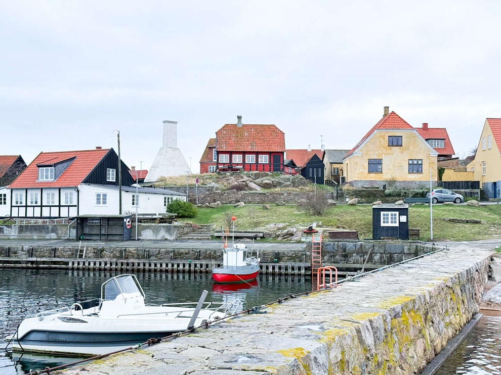 Sauna i Gudhjem rykker t�ttere p�