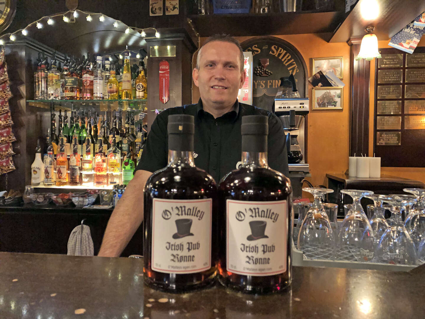 Preben og Sabine forts�tter festen lidt endnu