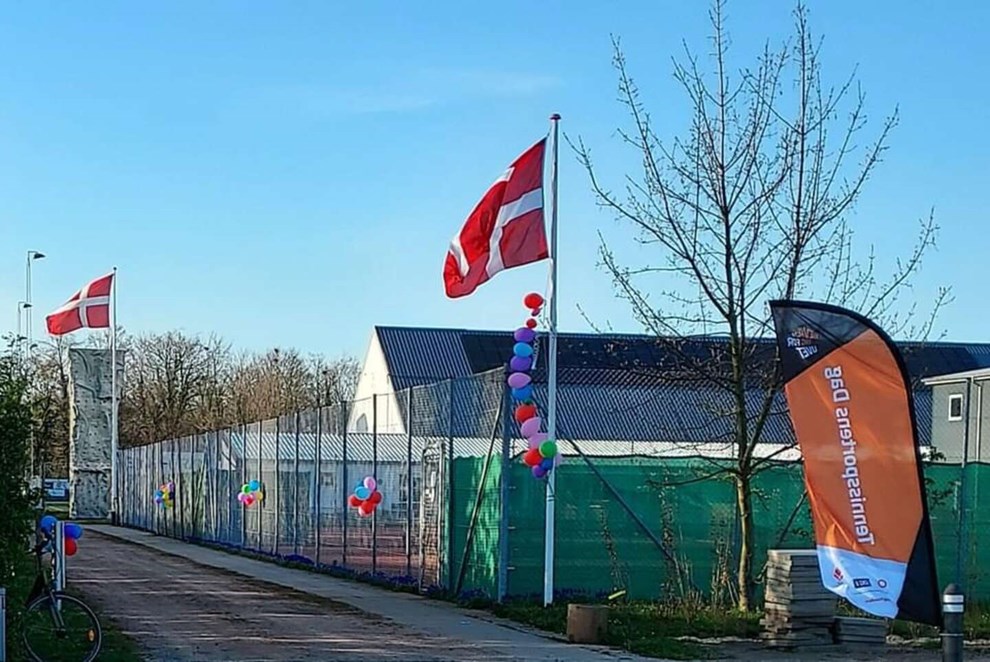 Hylder tennissporten: Gratis for alle