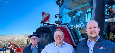 Åbning blev en 'stor succes', hvor pølserne gik som varmt brød