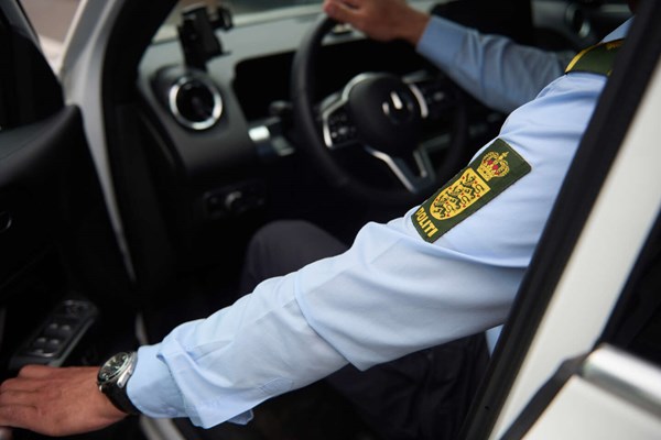 Tre sigtelser efter knallertuheld