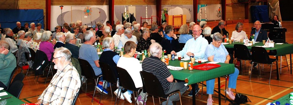 Motionister sluttede med sm�rrebr�d