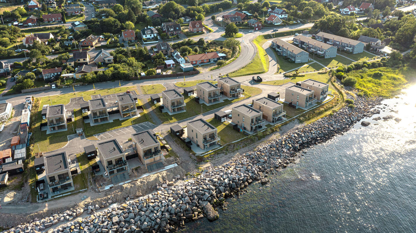 Dobbeltrolle i bet�ndt sag: Leverer skyts til angreb p� kommunen